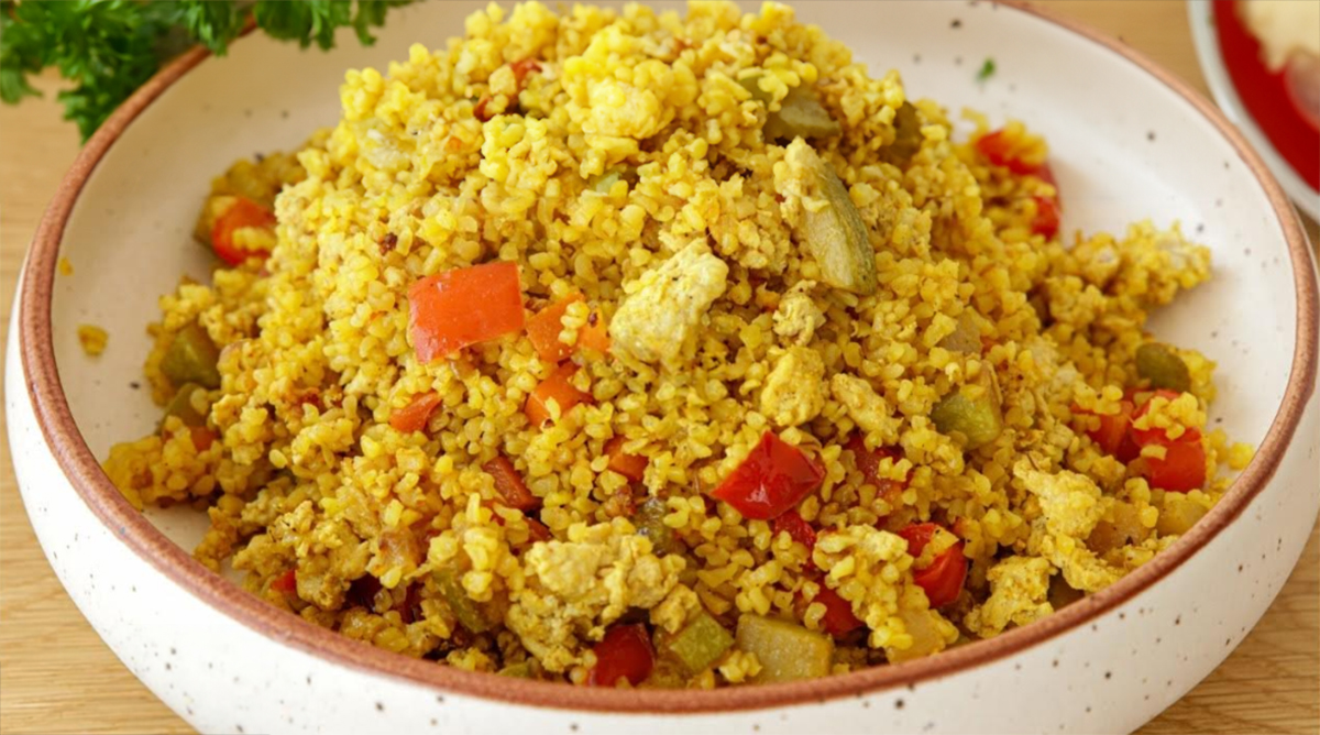 Špičkový bulgur s kuracím mäsom a zeleninou
